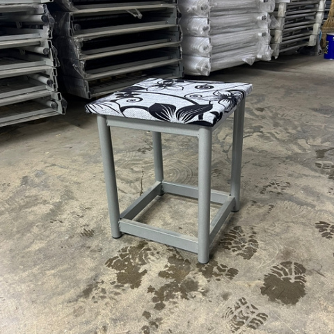 Табуретка усиленная металлическая